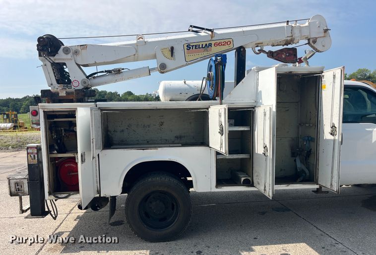 image for item EK8798 2011 Ford  F550 Super Duty XL  utility / service truck