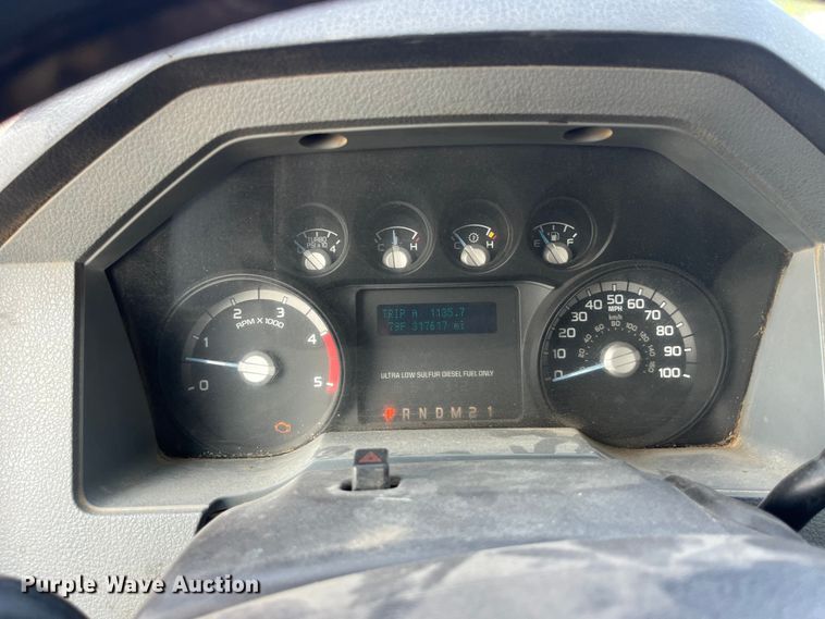 image for item EK8798 2011 Ford  F550 Super Duty XL  utility / service truck