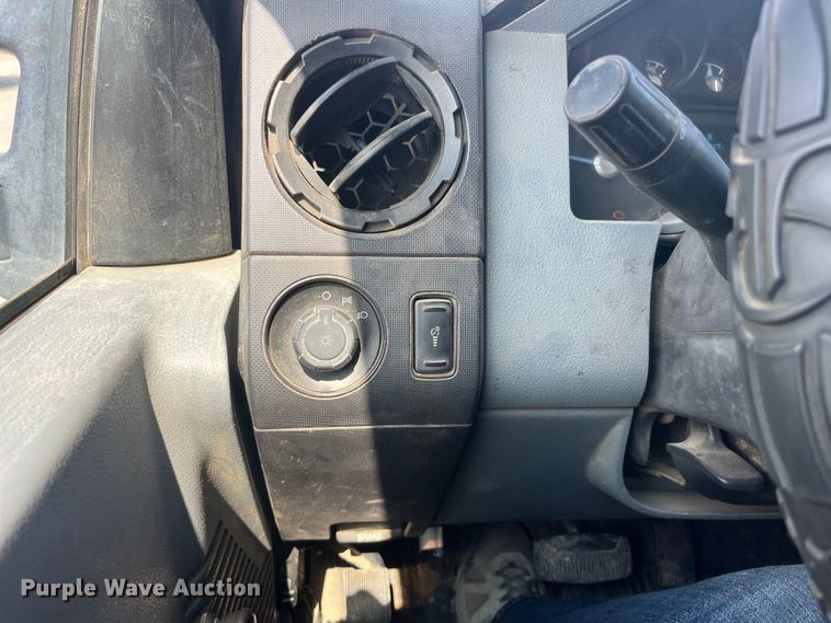 image for item EK8798 2011 Ford  F550 Super Duty XL  utility / service truck