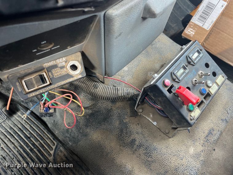 image for item EK8798 2011 Ford  F550 Super Duty XL  utility / service truck