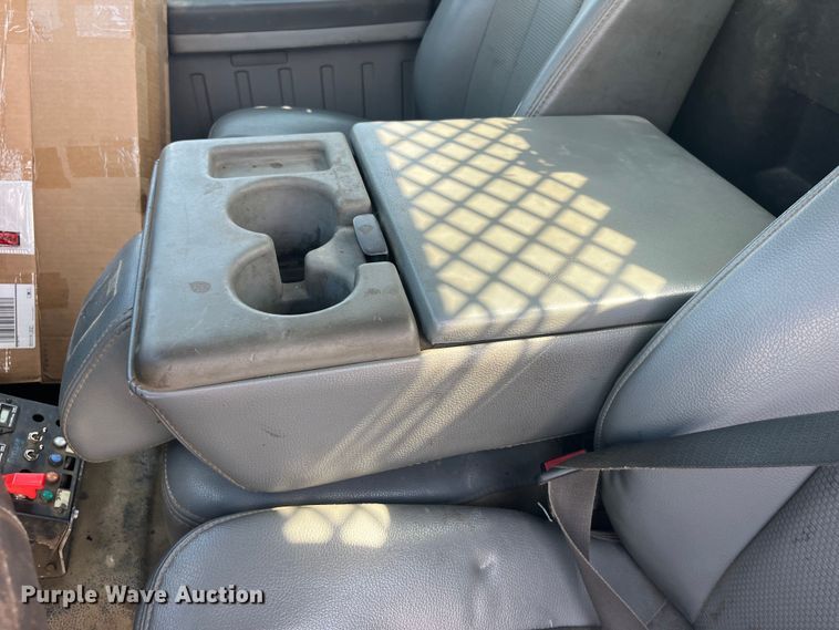 image for item EK8798 2011 Ford  F550 Super Duty XL  utility / service truck