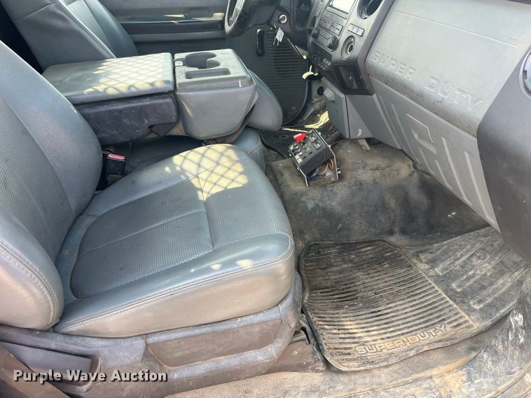 image for item EK8798 2011 Ford  F550 Super Duty XL  utility / service truck