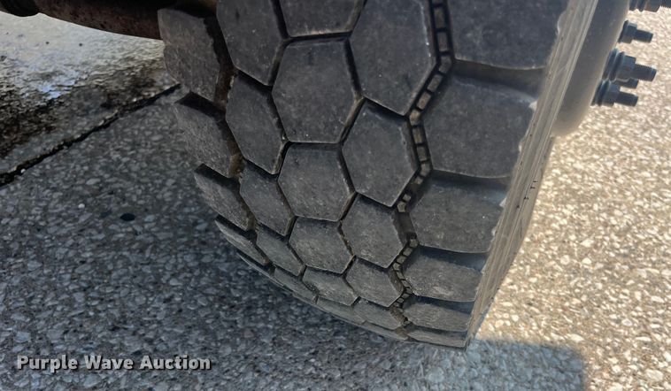 image for item EK8798 2011 Ford  F550 Super Duty XL  utility / service truck