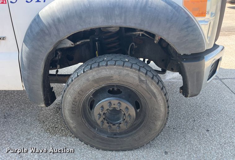 image for item EK8798 2011 Ford  F550 Super Duty XL  utility / service truck