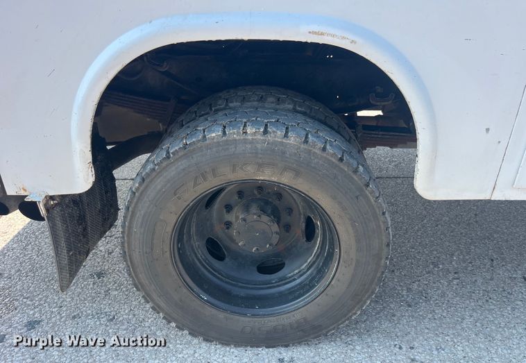 image for item EK8798 2011 Ford  F550 Super Duty XL  utility / service truck