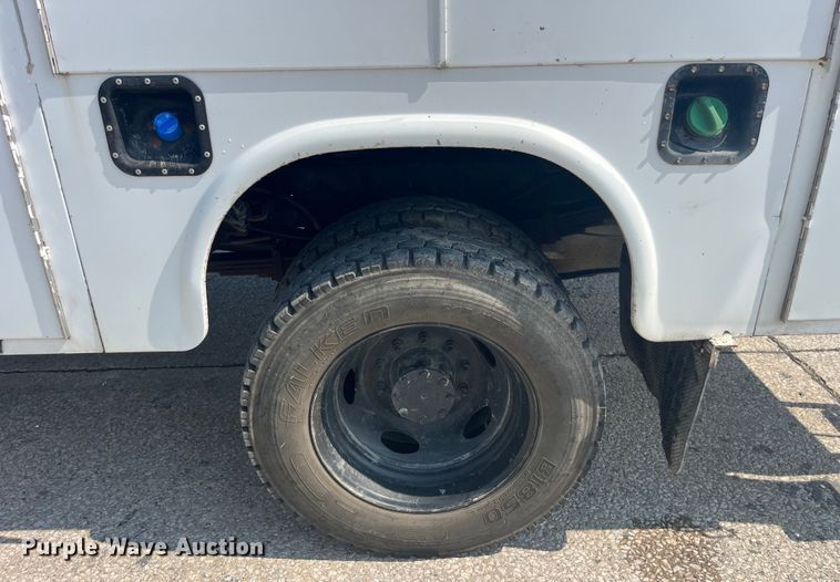 image for item EK8798 2011 Ford  F550 Super Duty XL  utility / service truck