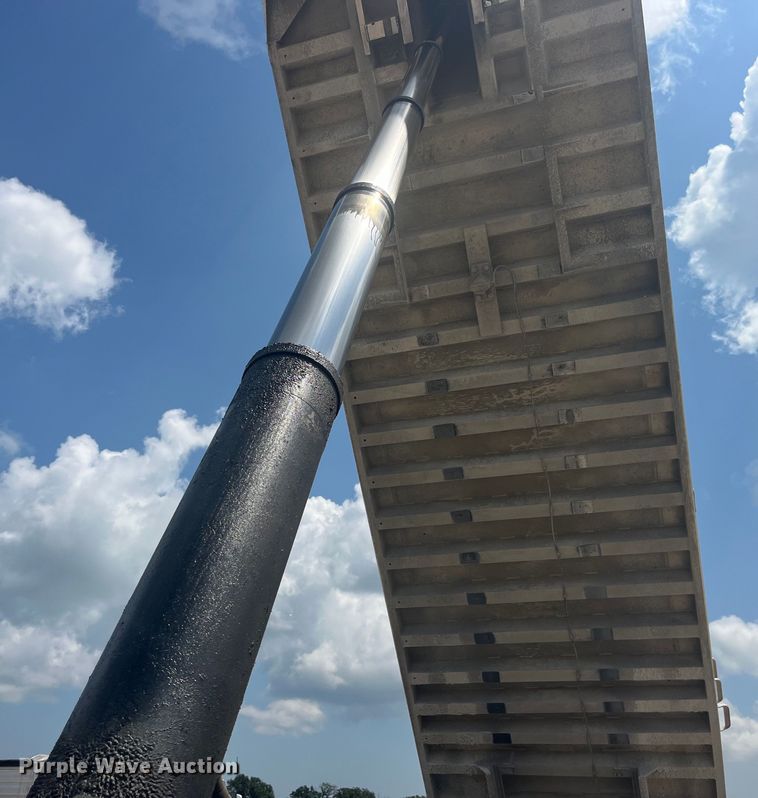 image for item EK8802 2008 Travis S/96 end dump trailer