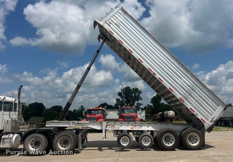 image for item EK8802 2008 Travis S/96 end dump trailer