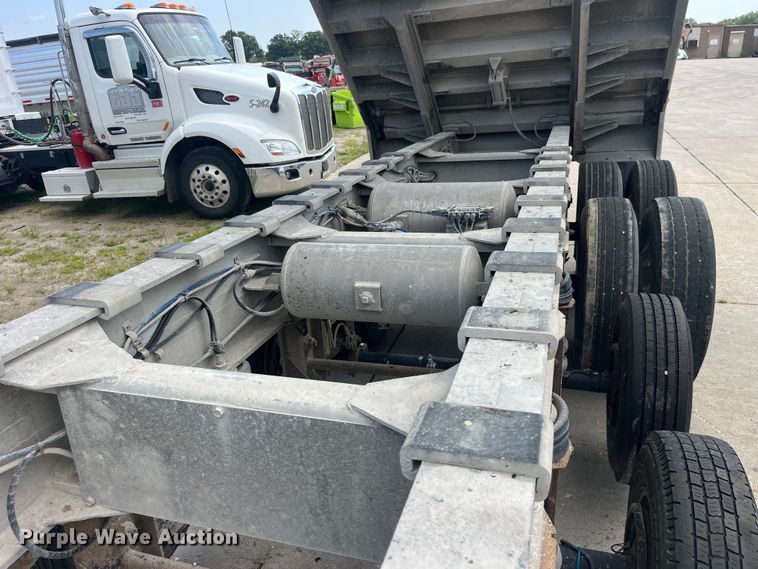 image for item EK8803 2019 Travis S/96 end dump trailer