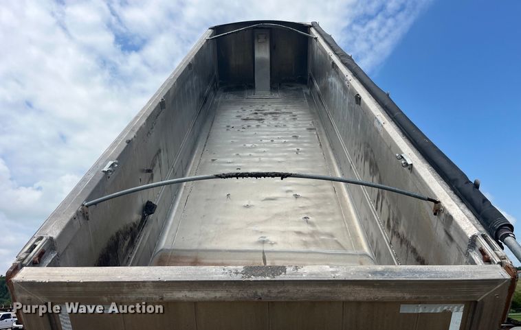 image for item EK8803 2019 Travis S/96 end dump trailer