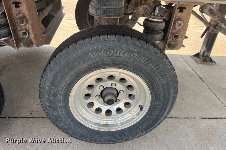 image for item EK8803 2019 Travis S/96 end dump trailer