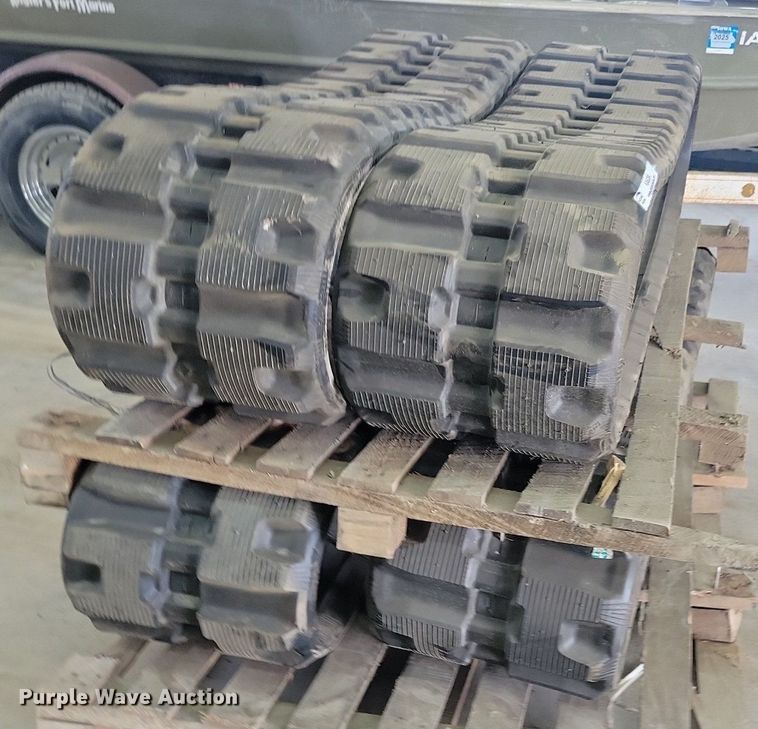 image for item KA9902 (4) Camso mini excavator tracks