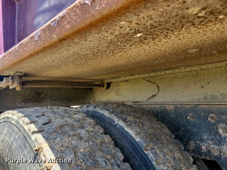 image for item KA9916 2004 Freightliner FLD 120 dump truck