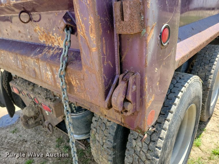 image for item KA9916 2004 Freightliner FLD 120 dump truck