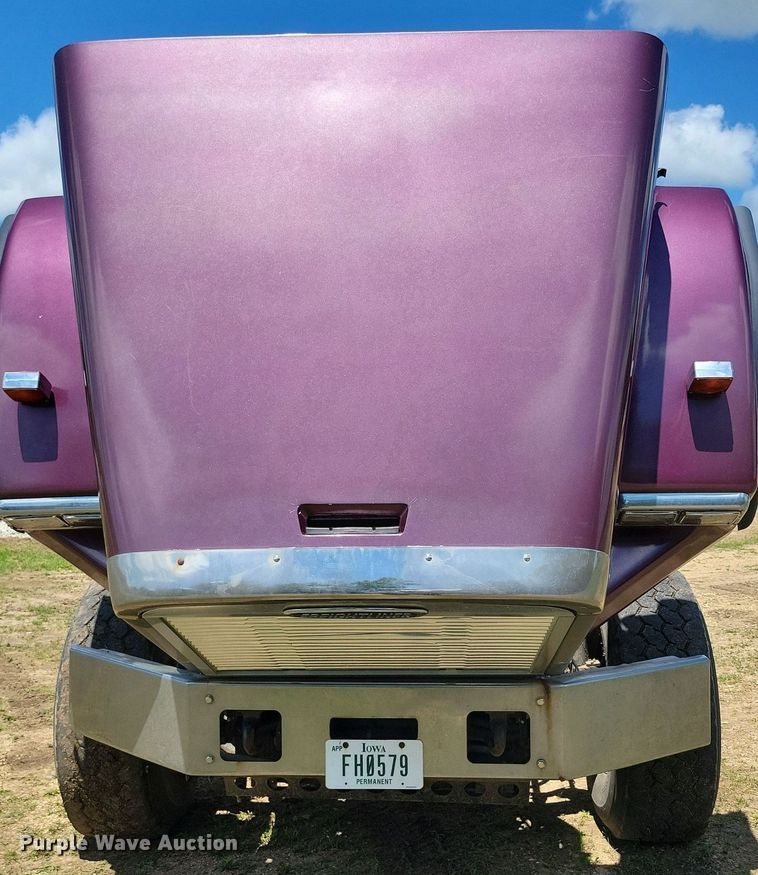 image for item KA9916 2004 Freightliner FLD 120 dump truck