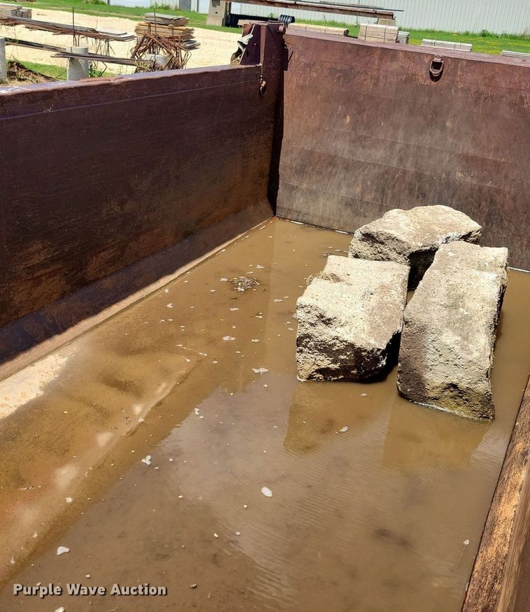 image for item KA9916 2004 Freightliner FLD 120 dump truck