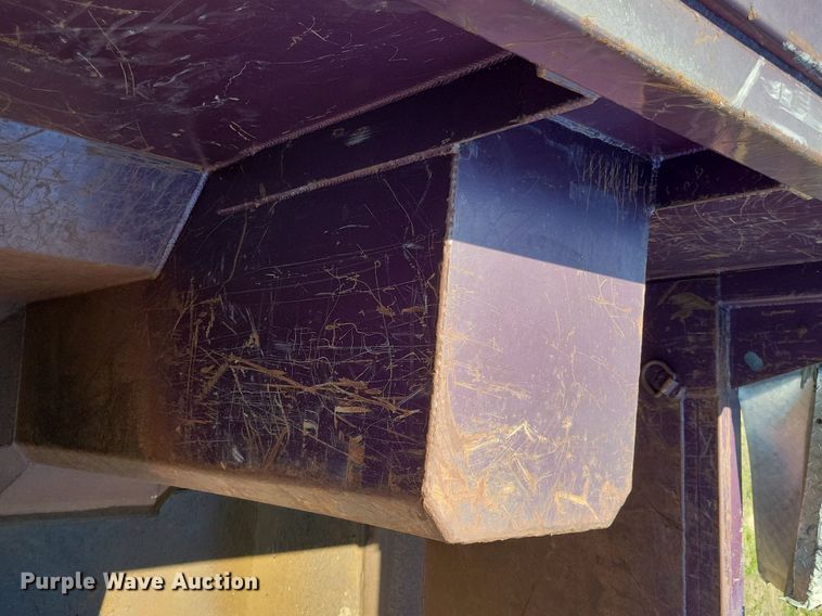 image for item KA9916 2004 Freightliner FLD 120 dump truck