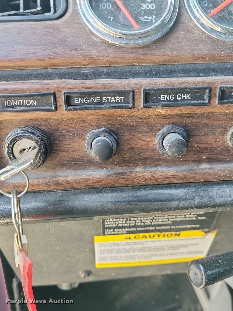 image for item KA9916 2004 Freightliner FLD 120 dump truck