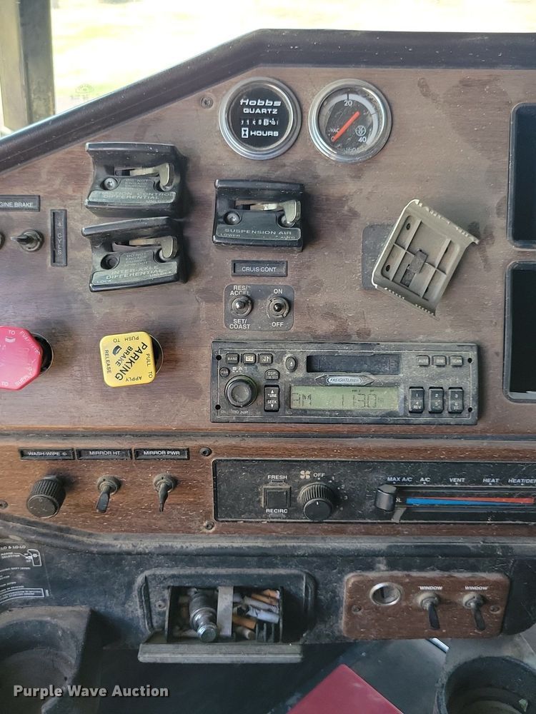 image for item KA9916 2004 Freightliner FLD 120 dump truck