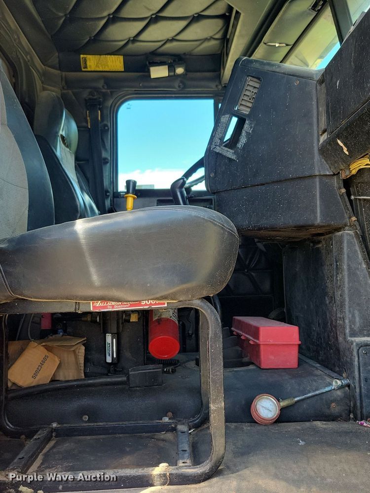 image for item KA9916 2004 Freightliner FLD 120 dump truck