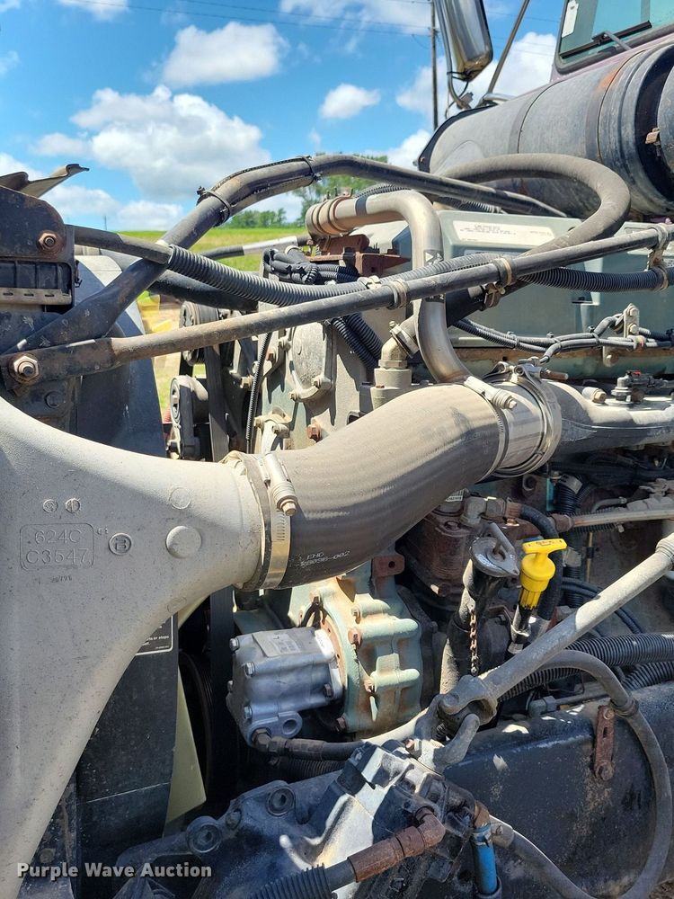 image for item KA9916 2004 Freightliner FLD 120 dump truck