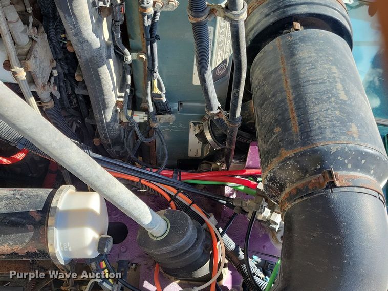 image for item KA9916 2004 Freightliner FLD 120 dump truck