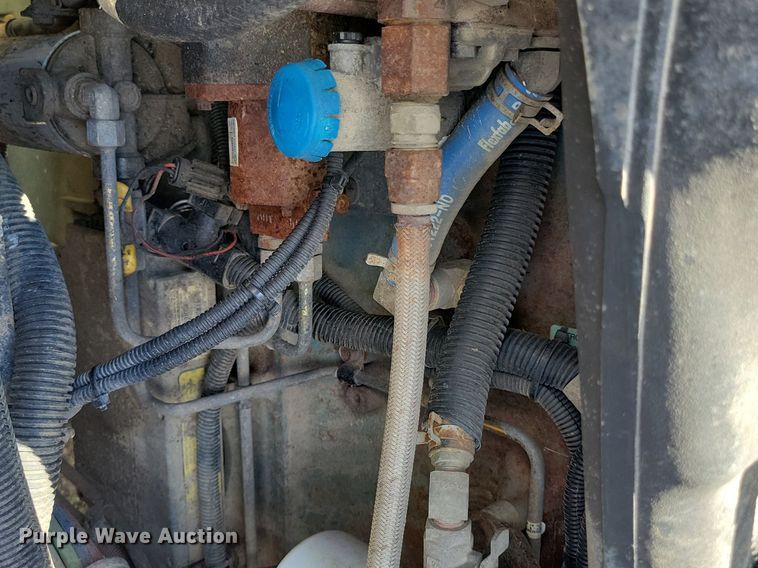 image for item KA9916 2004 Freightliner FLD 120 dump truck