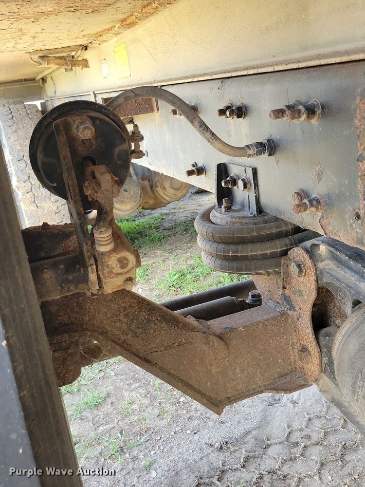 image for item KA9916 2004 Freightliner FLD 120 dump truck