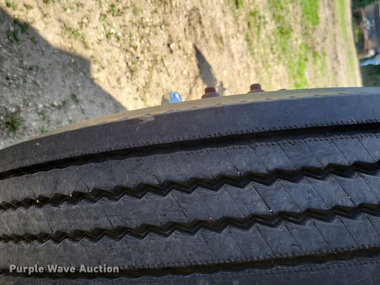 image for item KA9916 2004 Freightliner FLD 120 dump truck