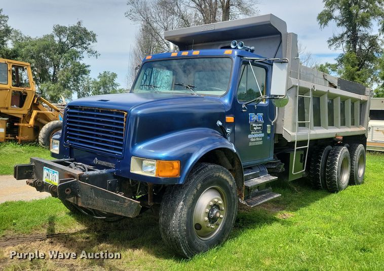 image for item KA9924 1999 International 4900 dump truck