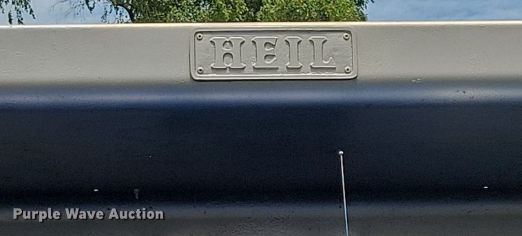 image for item KA9924 1999 International 4900 dump truck