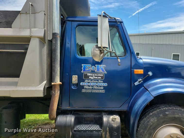 image for item KA9924 1999 International 4900 dump truck