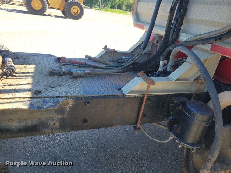 image for item KA9931 1992 Mack RD690S semi truck