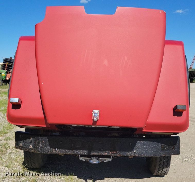 image for item KA9931 1992 Mack RD690S semi truck