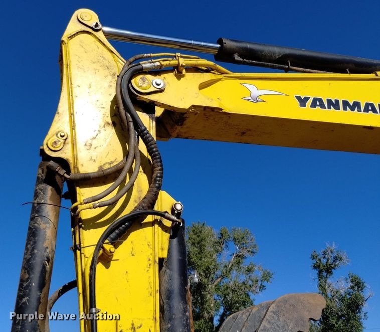 image for item LO9029 Yanmar SV100 mini excavator