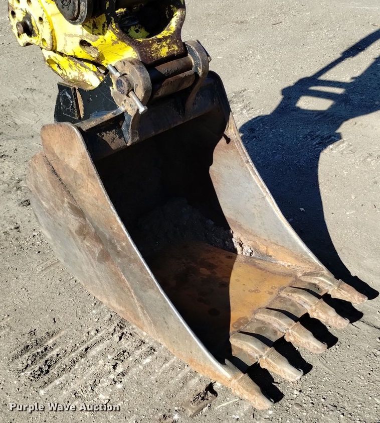 image for item LO9029 Yanmar SV100 mini excavator