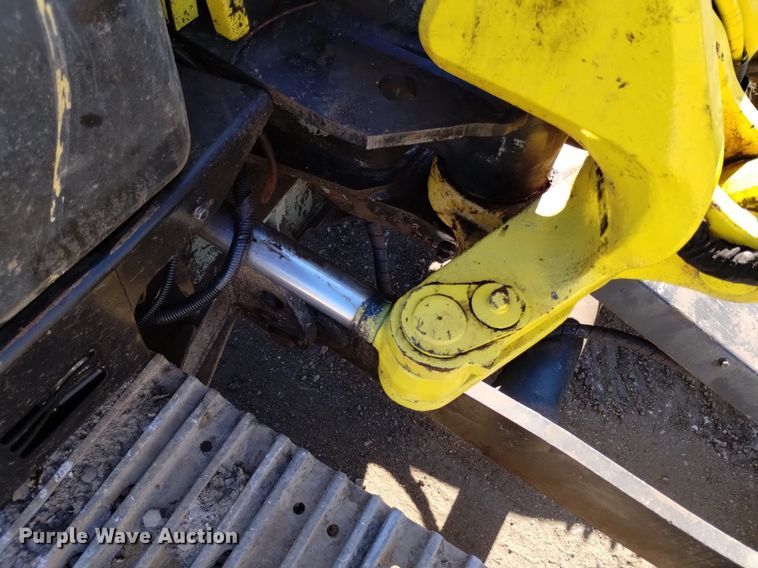 image for item LO9029 Yanmar SV100 mini excavator