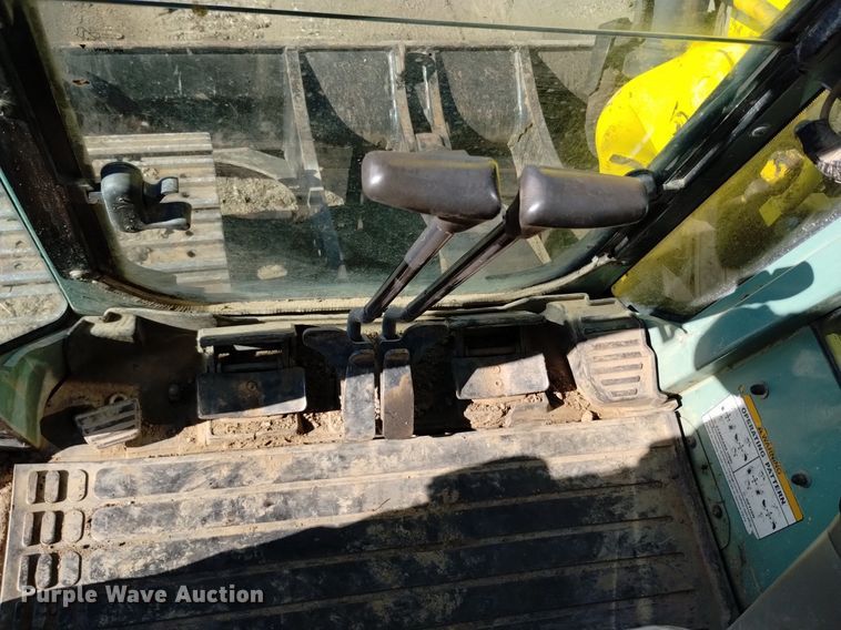 image for item LO9029 Yanmar SV100 mini excavator