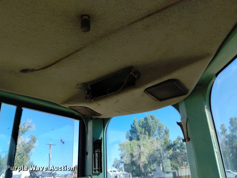 image for item LO9029 Yanmar SV100 mini excavator