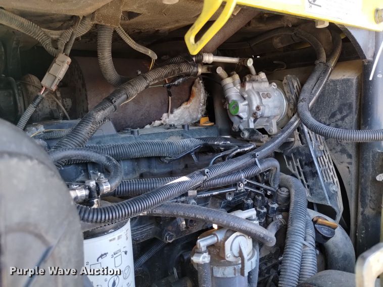 image for item LO9029 Yanmar SV100 mini excavator