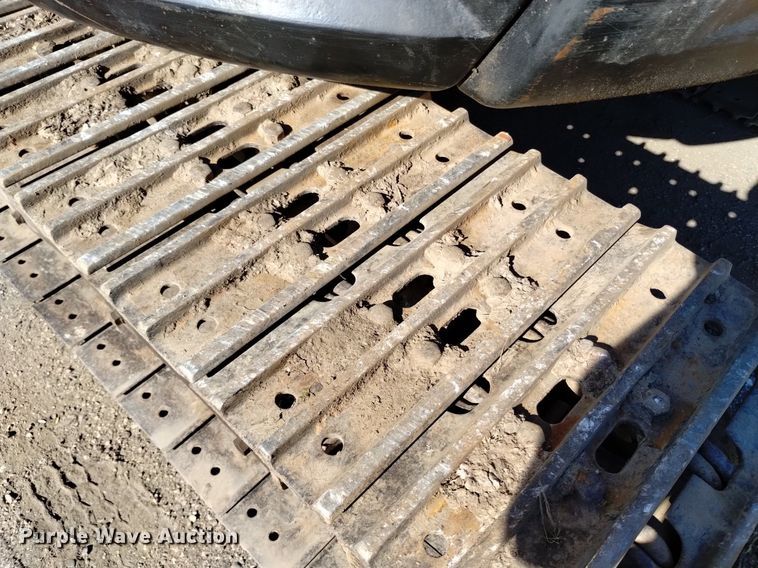 image for item LO9029 Yanmar SV100 mini excavator