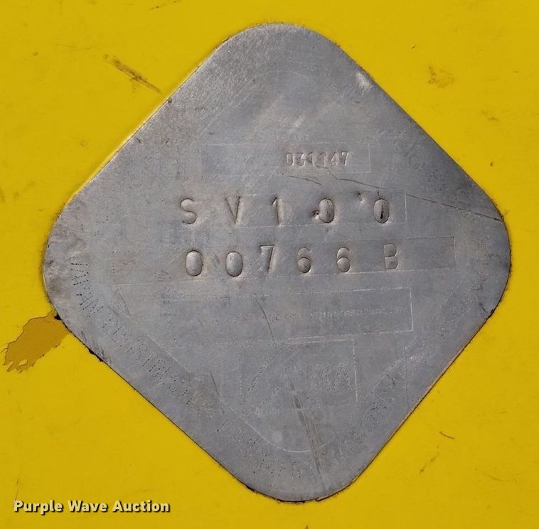 image for item LO9029 Yanmar SV100 mini excavator