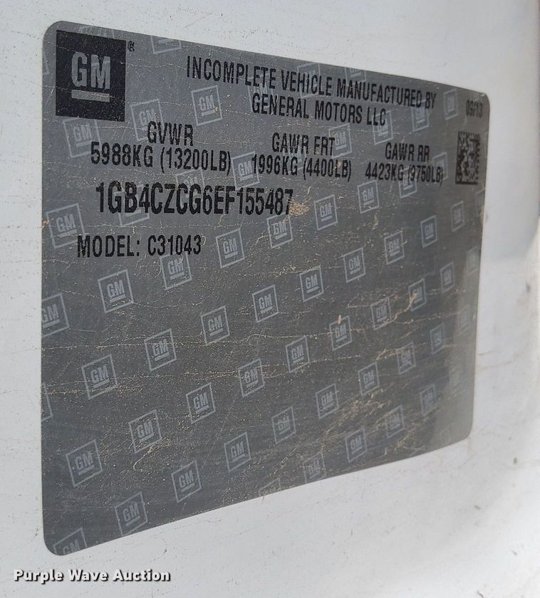 image for item LO9035 2014 Chevrolet Silverado 3500HD Crew Cab flatbed pickup truck