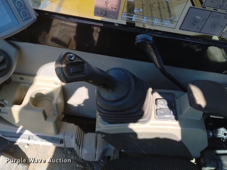 image for item LO9036 2016 Caterpillar 308E2 CR mini excavator