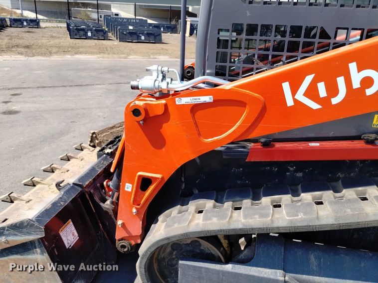 image for item LO9039 2022 Kubota  SVL65-2 tracked skid steer loader
