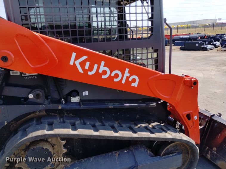 image for item LO9039 2022 Kubota  SVL65-2 tracked skid steer loader