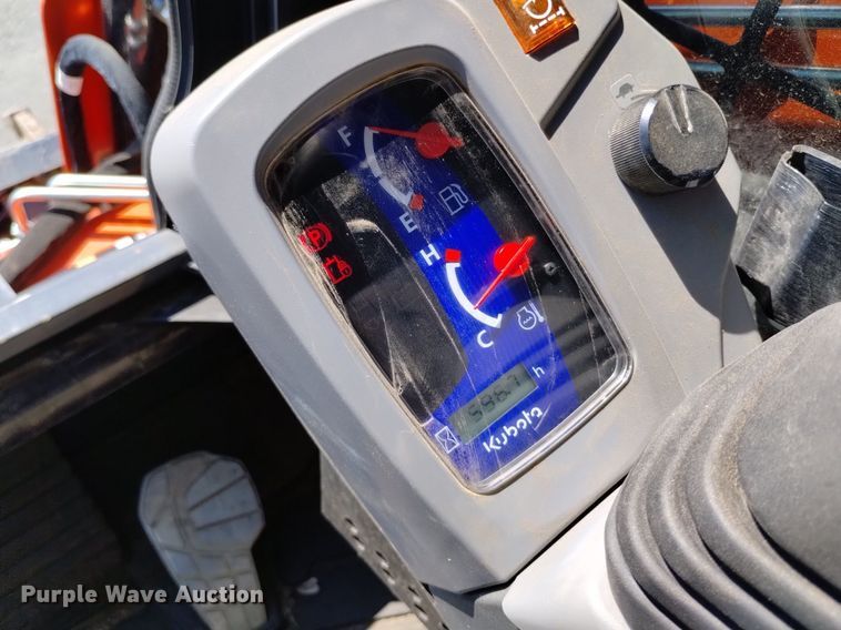 image for item LO9039 2022 Kubota  SVL65-2 tracked skid steer loader