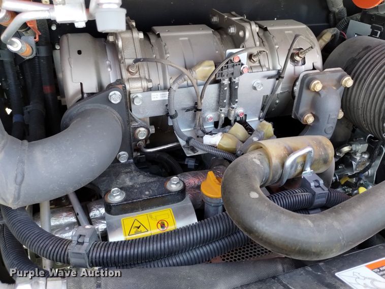 image for item LO9039 2022 Kubota  SVL65-2 tracked skid steer loader