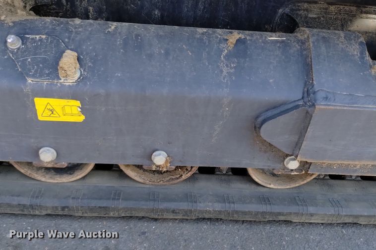 image for item LO9039 2022 Kubota  SVL65-2 tracked skid steer loader