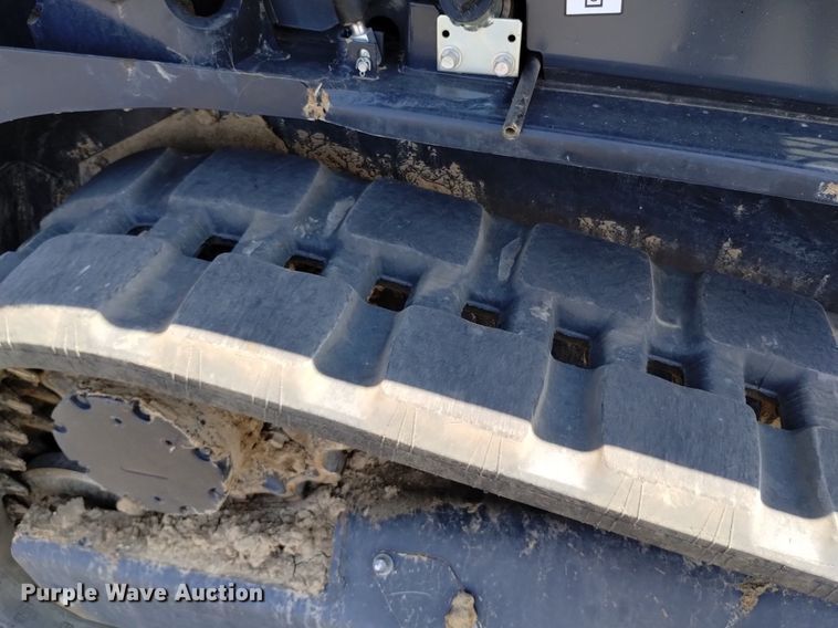 image for item LO9039 2022 Kubota  SVL65-2 tracked skid steer loader